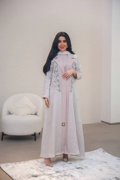 عباية بليزر بخام لينن مع كريب باللون البيج مع شك يدوي C:IB323 Beige